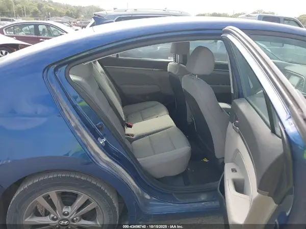 5NPD84LF7HH173871 2017 HYUNDAI ELANTRA - Image 8