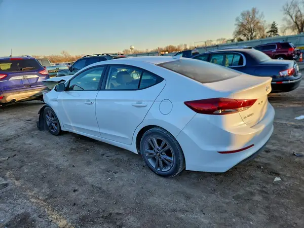 5NPD84LF7HH173918 2017 HYUNDAI ELANTRA - Image 2