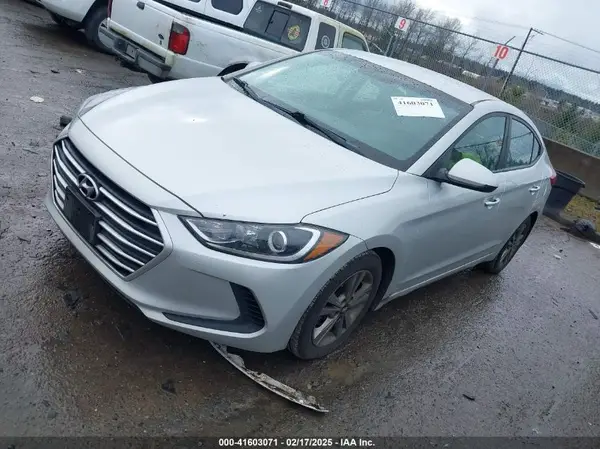 5NPD84LF7HH174633 2017 HYUNDAI ELANTRA - Image 2