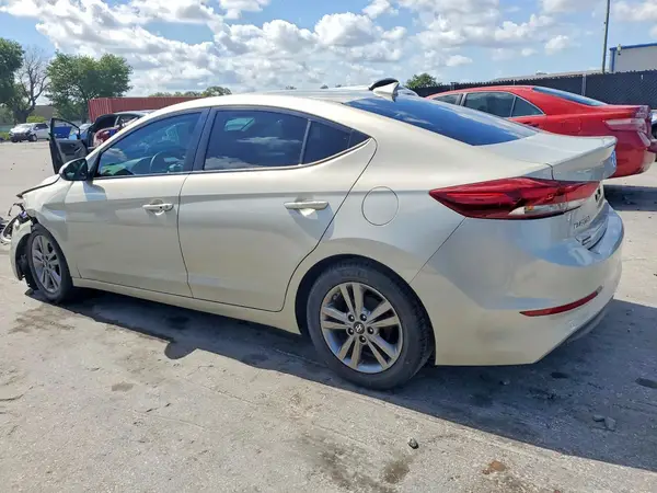 5NPD84LF7HH175071 2017 HYUNDAI ELANTRA - Image 2
