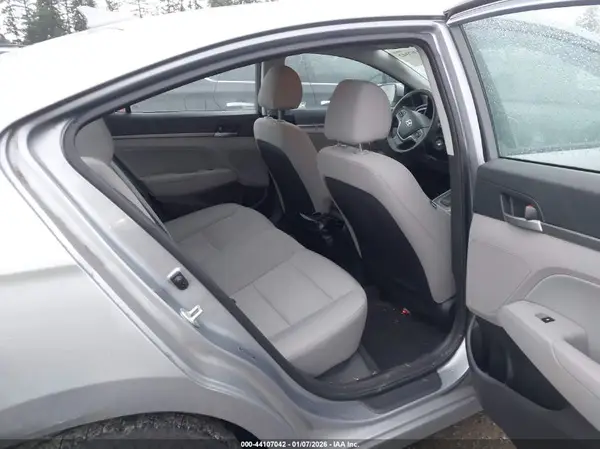 5NPD84LF7HH175667 2017 HYUNDAI ELANTRA - Image 8