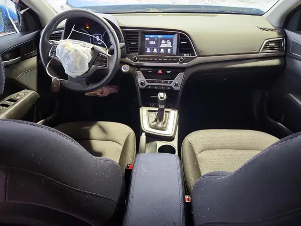 5NPD84LF7HH185793 2017 HYUNDAI ELANTRA - Image 8