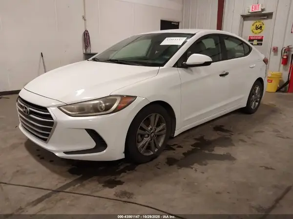 5NPD84LF7HH188306 2017 HYUNDAI ELANTRA - Image 2