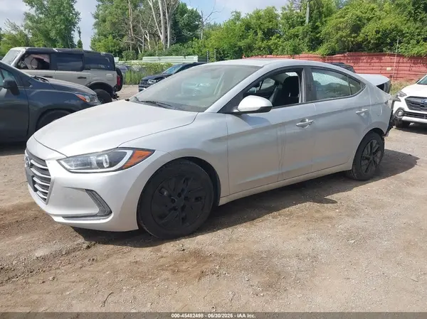 5NPD84LF7HH193585 2017 HYUNDAI ELANTRA - Image 2