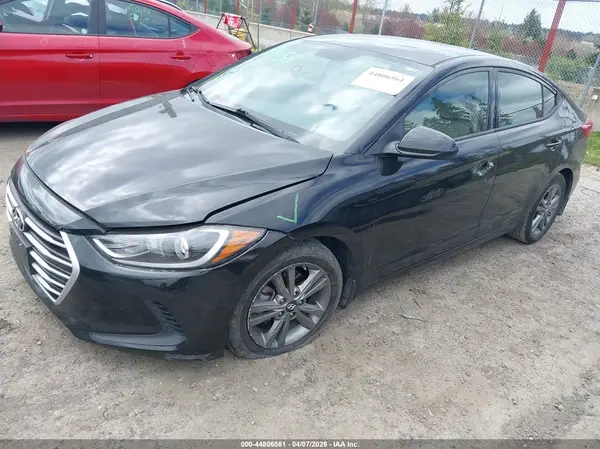 5NPD84LF7HH194347 2017 HYUNDAI ELANTRA - Image 2