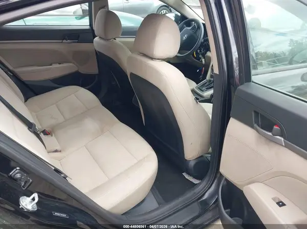 5NPD84LF7HH194347 2017 HYUNDAI ELANTRA - Image 8