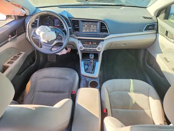 5NPD84LF7HH197040 2017 HYUNDAI ELANTRA - Image 8