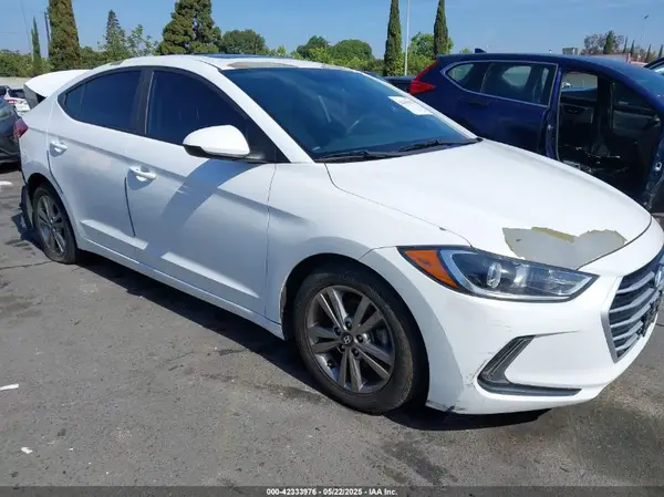 5NPD84LF7HH203967 2017 HYUNDAI ELANTRA - Image 1