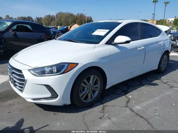 5NPD84LF7HH203967 2017 HYUNDAI ELANTRA - Image 2