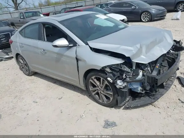 5NPD84LF7HH209963 2017 HYUNDAI ELANTRA - Image 1