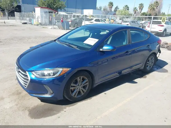 5NPD84LF7HH210479 2017 HYUNDAI ELANTRA - Image 2