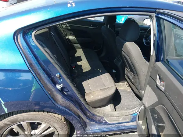 5NPD84LF7HH211440 2017 HYUNDAI ELANTRA - Image 8