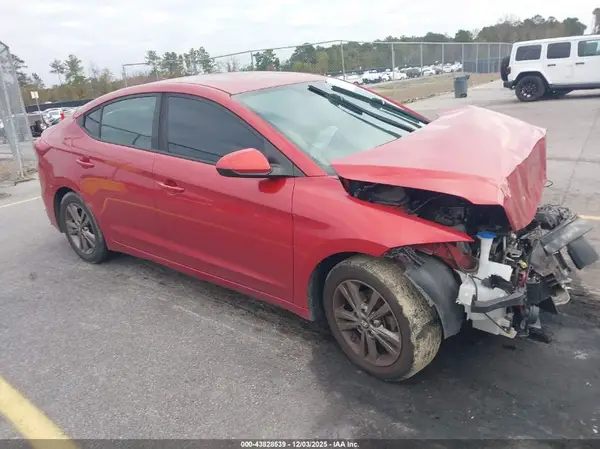 5NPD84LF7J8252687 2018 HYUNDAI ELANTRA - Image 1