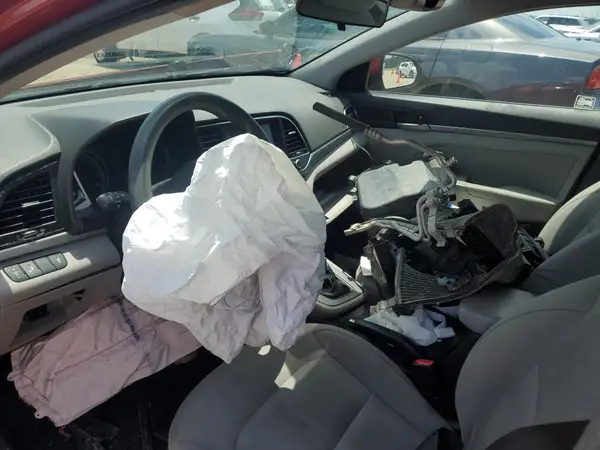 5NPD84LF7JH212920 2018 HYUNDAI ELANTRA - Image 8