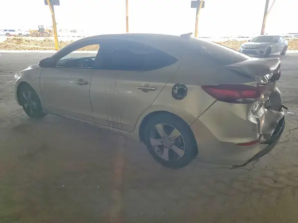 5NPD84LF7JH214134 2018 HYUNDAI ELANTRA - Image 2