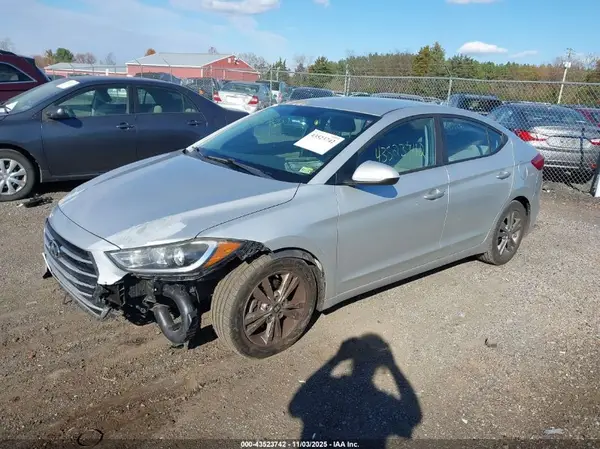 5NPD84LF7JH214800 2018 HYUNDAI ELANTRA - Image 2