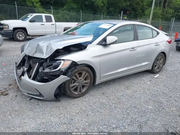 5NPD84LF7JH215249 2018 HYUNDAI ELANTRA - Image 2