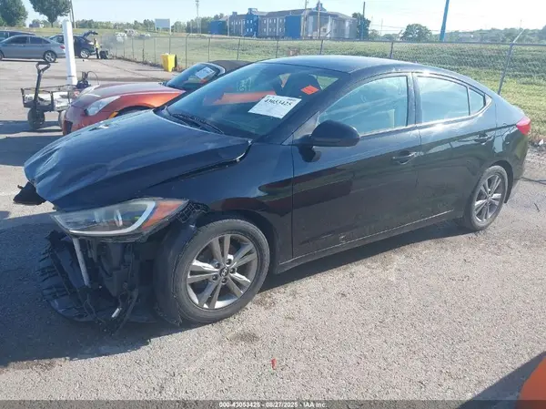 5NPD84LF7JH215493 2018 HYUNDAI ELANTRA - Image 2