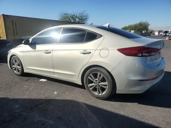 5NPD84LF7JH219141 2018 HYUNDAI ELANTRA - Image 2