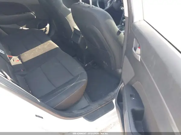 5NPD84LF7JH222590 2018 HYUNDAI ELANTRA - Image 8