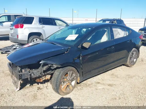 5NPD84LF7JH222802 2018 HYUNDAI ELANTRA - Image 2
