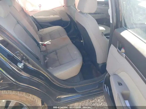 5NPD84LF7JH222802 2018 HYUNDAI ELANTRA - Image 8