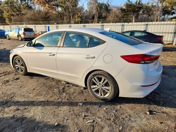 5NPD84LF7JH223464 2018 HYUNDAI ELANTRA - Image 2