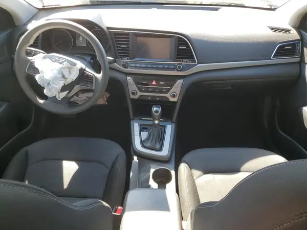 5NPD84LF7JH224789 2018 HYUNDAI ELANTRA - Image 8