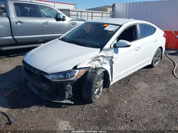 5NPD84LF7JH225053 2018 HYUNDAI ELANTRA - Image 2