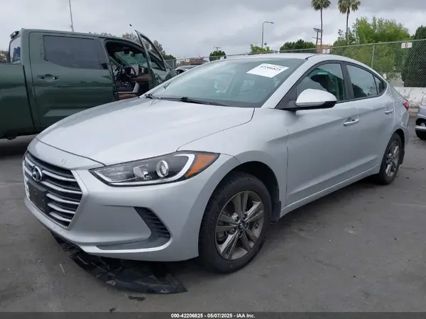 5NPD84LF7JH225246 2018 HYUNDAI ELANTRA - Image 2
