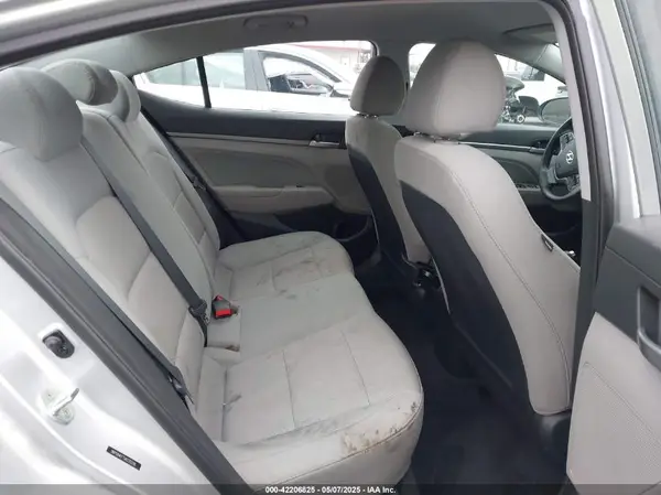 5NPD84LF7JH225246 2018 HYUNDAI ELANTRA - Image 8