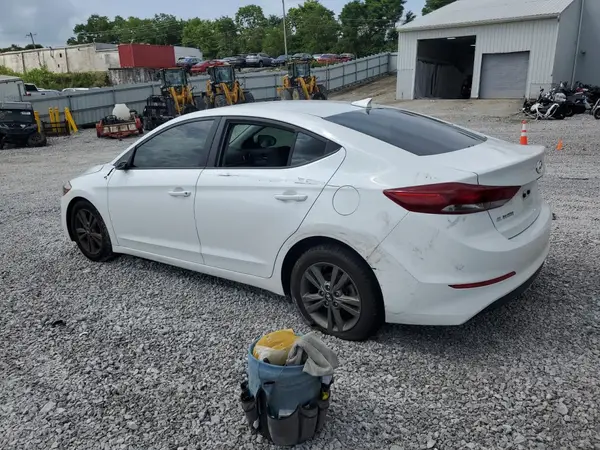 5NPD84LF7JH225361 2018 HYUNDAI ELANTRA - Image 2