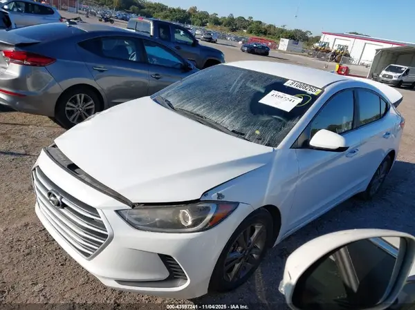 5NPD84LF7JH234724 2018 HYUNDAI ELANTRA - Image 2