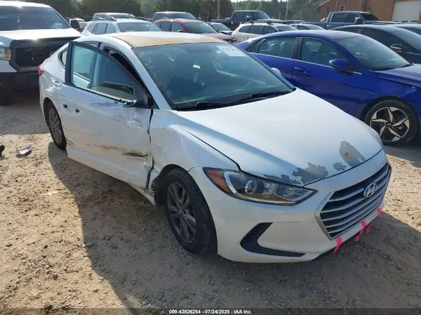 5NPD84LF7JH235792 2018 HYUNDAI ELANTRA - Image 1