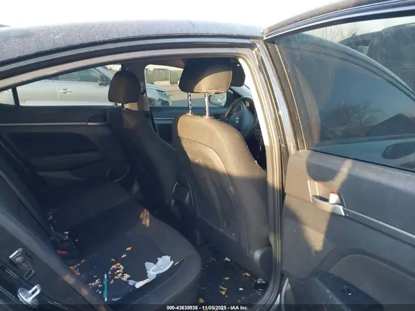 5NPD84LF7JH236036 2018 HYUNDAI ELANTRA - Image 8