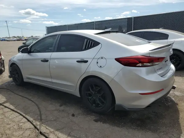 5NPD84LF7JH237204 2018 HYUNDAI ELANTRA - Image 2