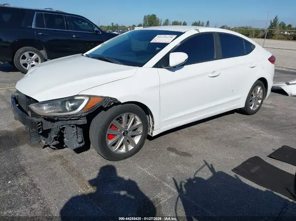 5NPD84LF7JH237297 2018 HYUNDAI ELANTRA - Image 2