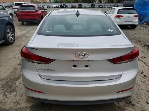 2018 HYUNDAI ELANTRA auction photo 6