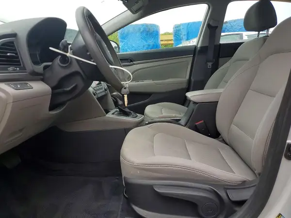 2018 HYUNDAI ELANTRA auction photo 7