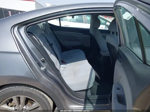 5NPD84LF7JH239728 2018 HYUNDAI ELANTRA - Image 8