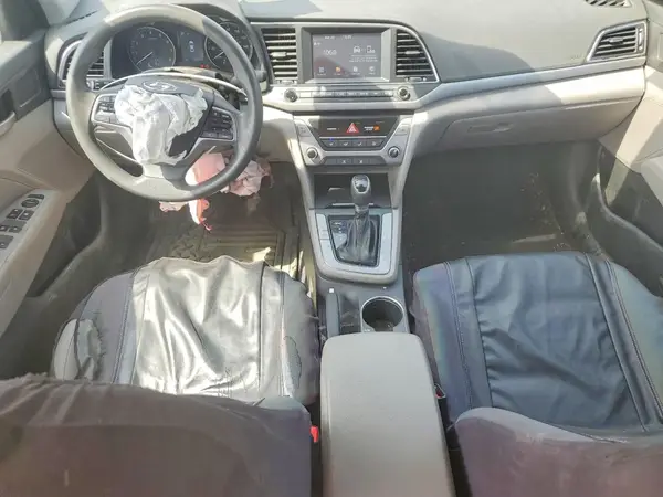 5NPD84LF7JH239955 2018 HYUNDAI ELANTRA - Image 8