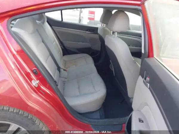 5NPD84LF7JH242208 2018 HYUNDAI ELANTRA - Image 8