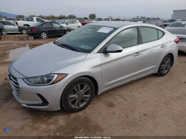 5NPD84LF7JH244735 2018 HYUNDAI ELANTRA - Image 2
