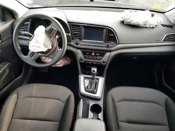 5NPD84LF7JH245142 2018 HYUNDAI ELANTRA - Image 8