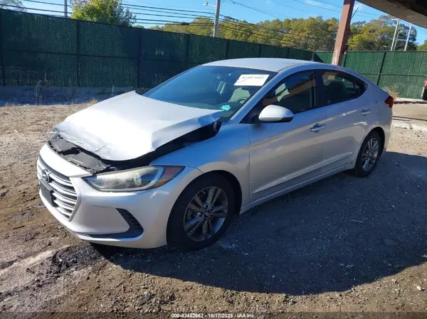 5NPD84LF7JH245478 2018 HYUNDAI ELANTRA - Image 2