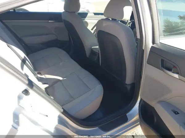 5NPD84LF7JH245478 2018 HYUNDAI ELANTRA - Image 8
