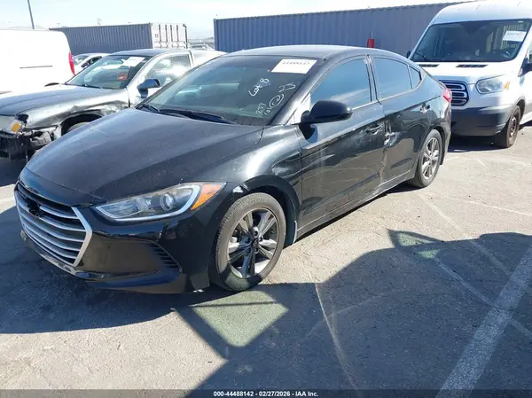 5NPD84LF7JH246890 2018 HYUNDAI ELANTRA - Image 2