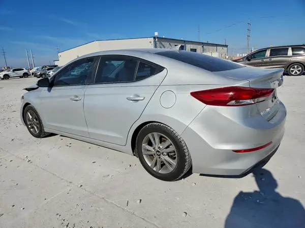 5NPD84LF7JH249529 2018 HYUNDAI ELANTRA - Image 2