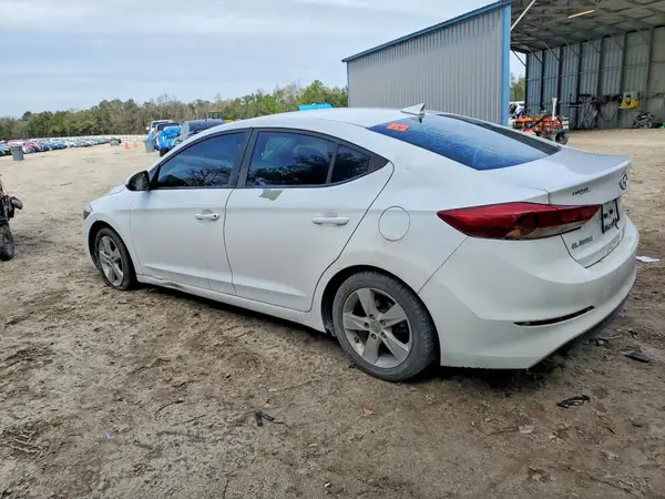 5NPD84LF7JH250423 2018 HYUNDAI ELANTRA - Image 2