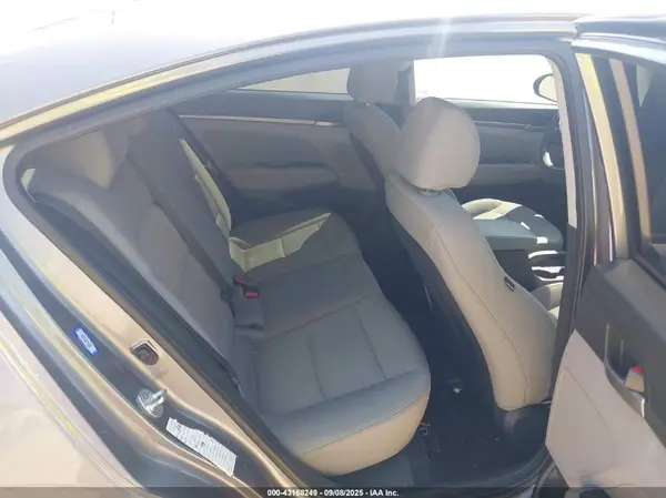 5NPD84LF7JH250776 2018 HYUNDAI ELANTRA - Image 8